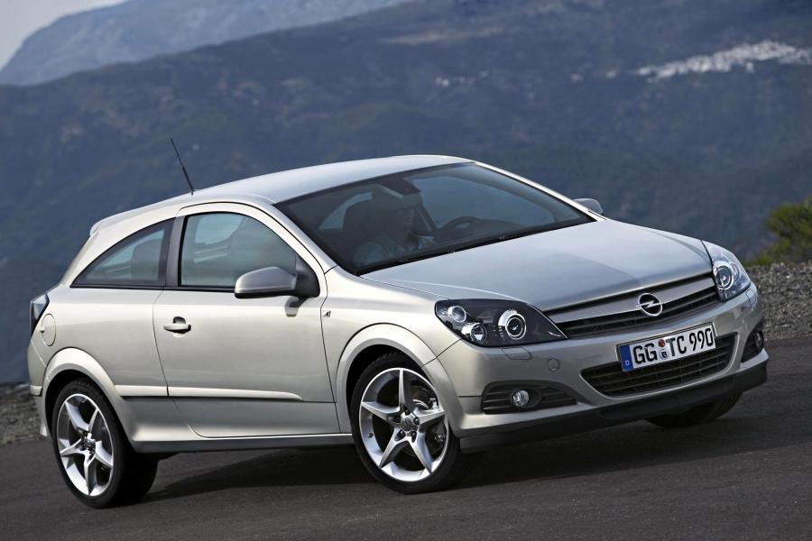  Opel Astra GTC 2005 года  (фото 100 из 212)